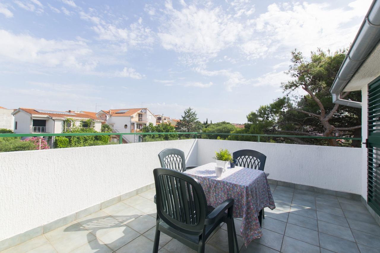 Apartments Branko Vodice Exterior foto